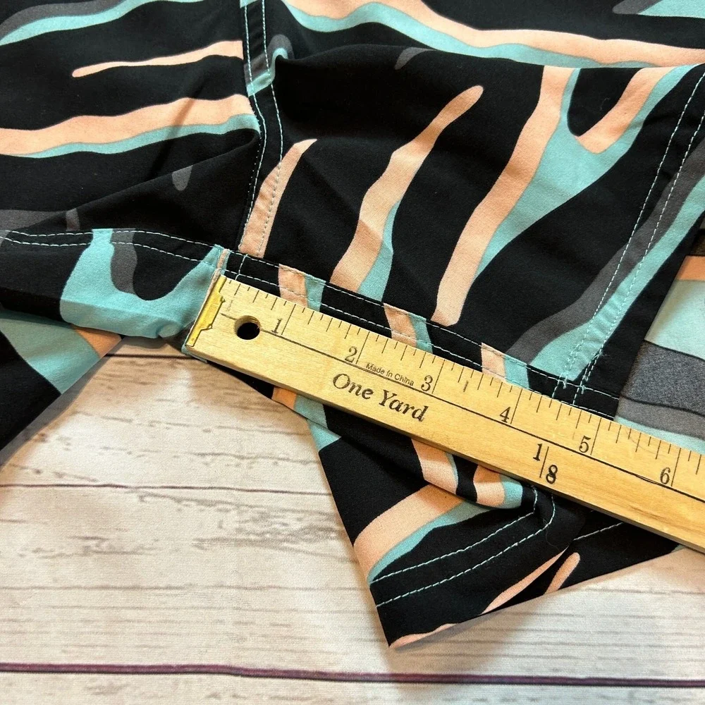 Neff Multi‎ Colored Zebra Stripes Swim Trunks Board Shorts Youth Boys Size Large